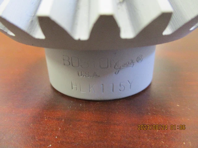 New Other Boston Hlk115Y Bevel Gear, 24 Teeth, 8 Dp, 3/4" Bore, 1 S.s., Ky Wy.