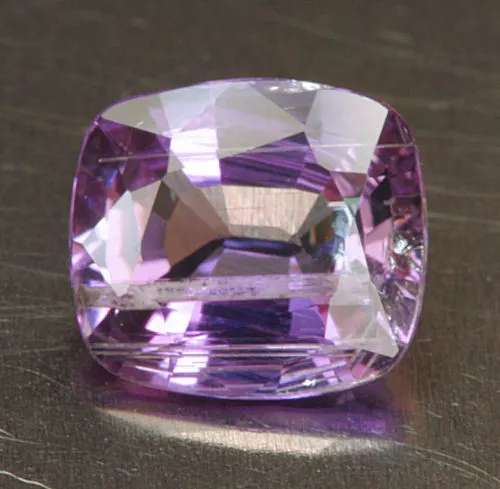 ungebrannter      TANSANIT / TANZANITE     klasse  Farbe    0,82 ct