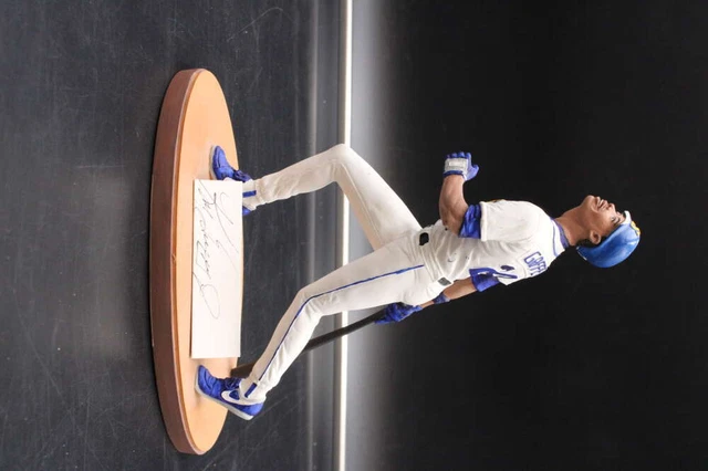 Ken Griffey Jr. Gartlan USA Figurine Signed/Autograph ZJ2400 Ken Griffey Jr. Gartlan USA Figurine Signed/Autograph ZJ2400