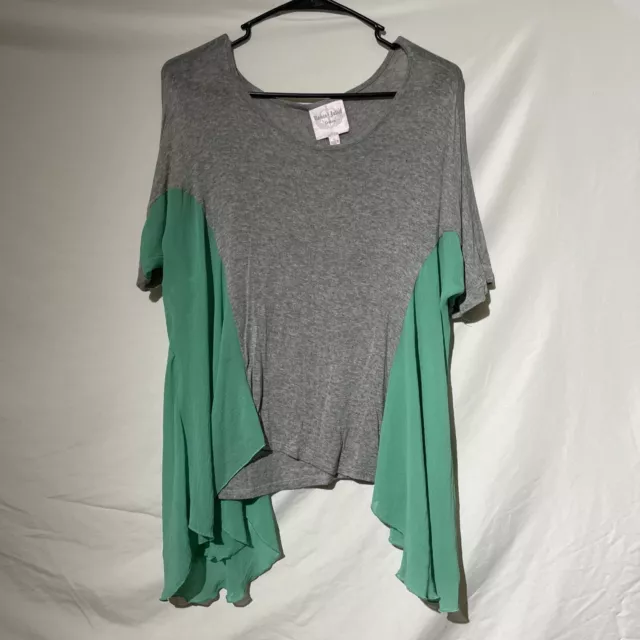 Romeo & Juliet Couture Womens Size Small Tunic Top Gray Mint Green