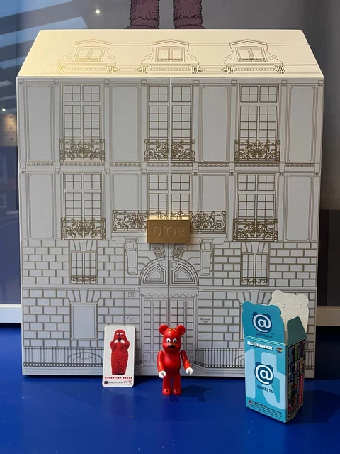 Bearbrick 400% ALICE IN WONDERLAND CHESHIRE CAT USED