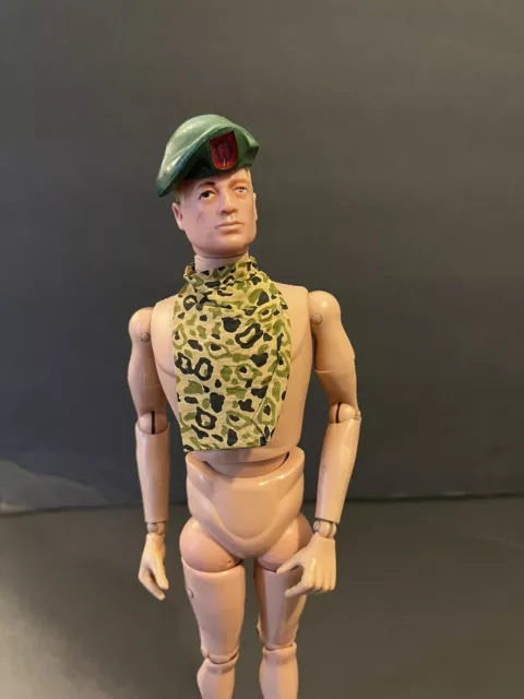 G.I.joe Vintage 1965 Green Beret /Beret And  Ascot Mean In Japan