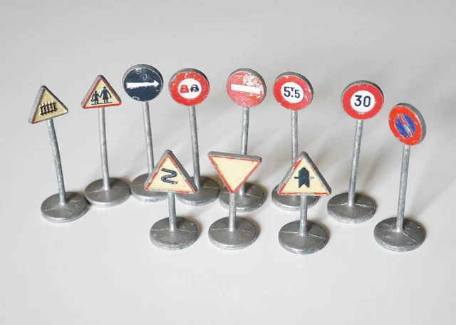 Coffret Dinky Toys N°41 Panneaux Signalisation Routière, échelle 1/43, En Boîte