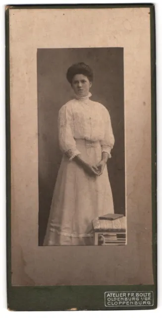 Fotografie Atelier Fr. Bolte, Oldenburg, Langestr. 15, Frau in weißem Kleid mit