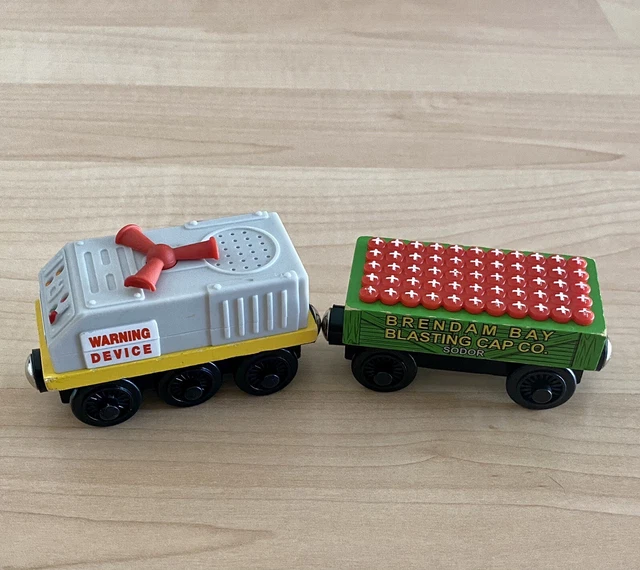 THOMAS AND FRIENDS Wooden Railway Train Tank Engine Fog Horn & Blasting