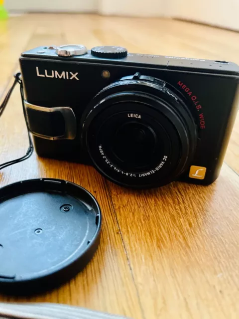 appareil photo numérique compact