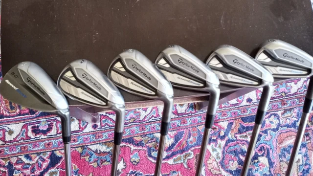 Taylormade Speedblade Irons 6-PW, AW Recoil F3 Regular Shafts