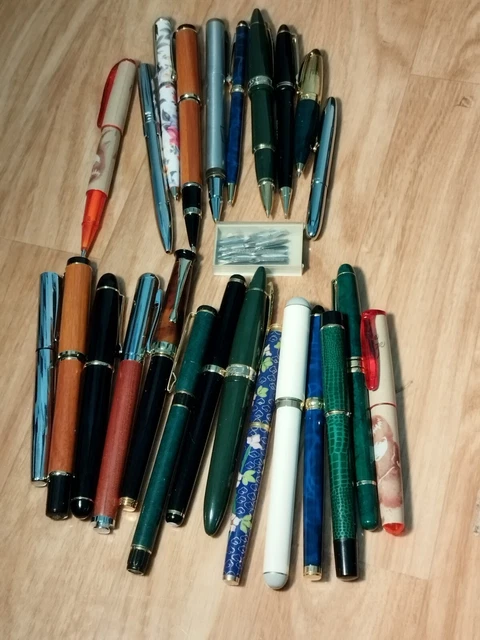 Superbe Stylo Plume Vintage Laguiole En ébonite Marbré - France