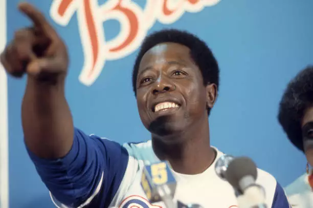 Atlanta Braves Hank Aaron during press conference after hitting re - Old Photo 1