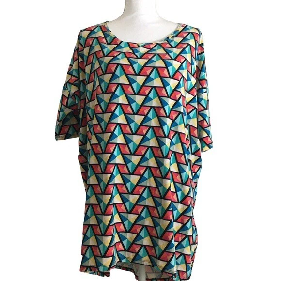 Lularoe womens short sleeve geo print tunic. Sz Medium multicolor stretch