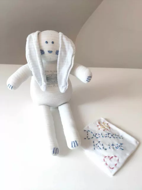 Peluche/Doudou Lapin Milleraies Blanc Rayé Bleu Avec Moustache - Petit Bateau