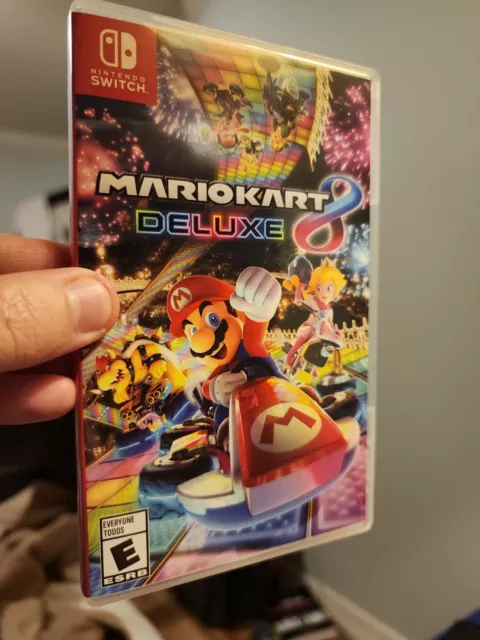 Mario Kart 8 Deluxe (Nintendo Switch, 2017) Used Complete