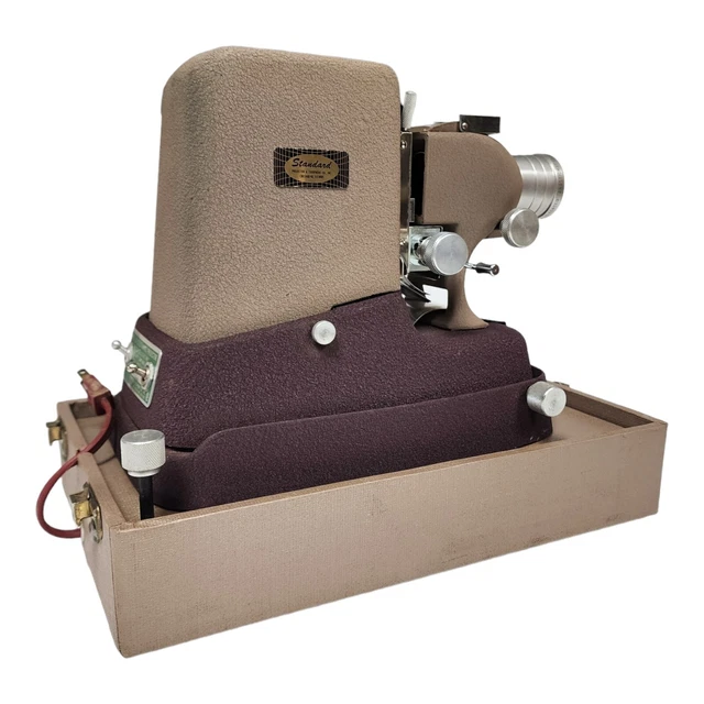 VINTAGE SLIDE PROJECTOR Standard Model 500-C2 Anastigmat Projection