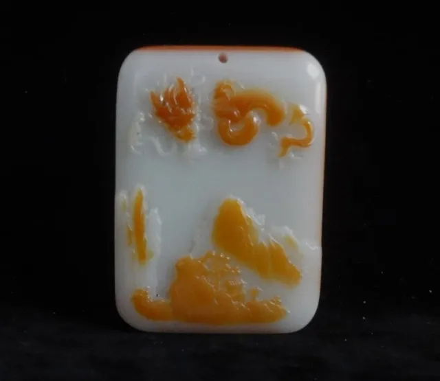 Fine Chinese Hand Carving Flying Dragon White and Brown Nephrite Jade Pendant