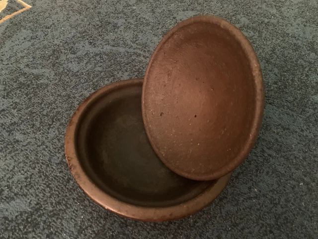 Moroccan Tagine of excellent quality, suitable for cooking and serving handmade