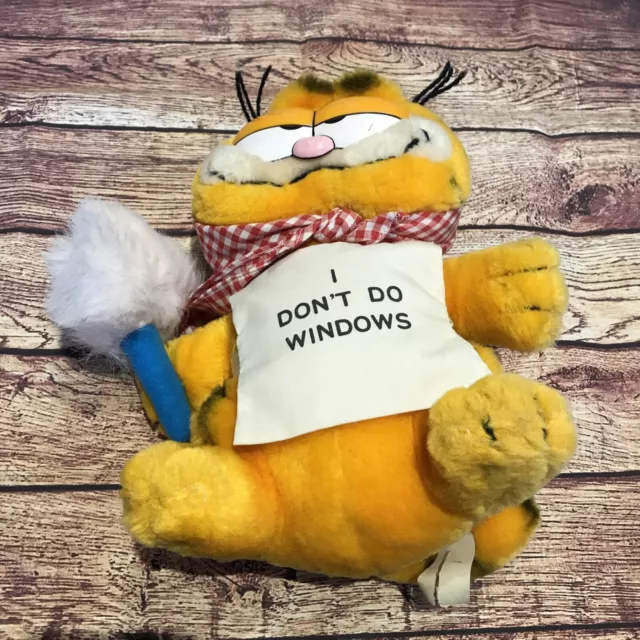 Vintage 1981 Garfield Cleaning Soft Plush Toy