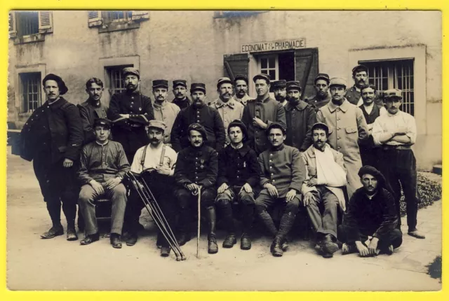 cpa CARTE PHOTO Divers Régiments Militaires Soldats Blessés ECONOMAT PHARMACIE