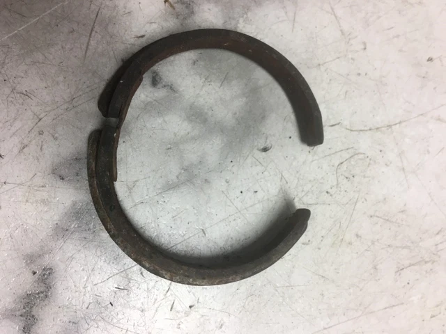 86 Yamaha XV 700 C XV700 Virago exhaust mount collar flange ring