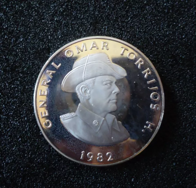 Rare 1982 Panama one Balboa coin. General Omar Torrijos H. Forsted Obv./Rev.