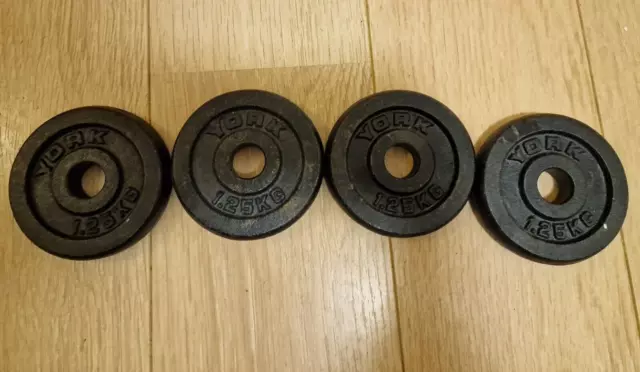 York 4 x 1.25kg Cast Iron Weight Plates - 1 Inch Centre- Bodybuilding, Fitness 
