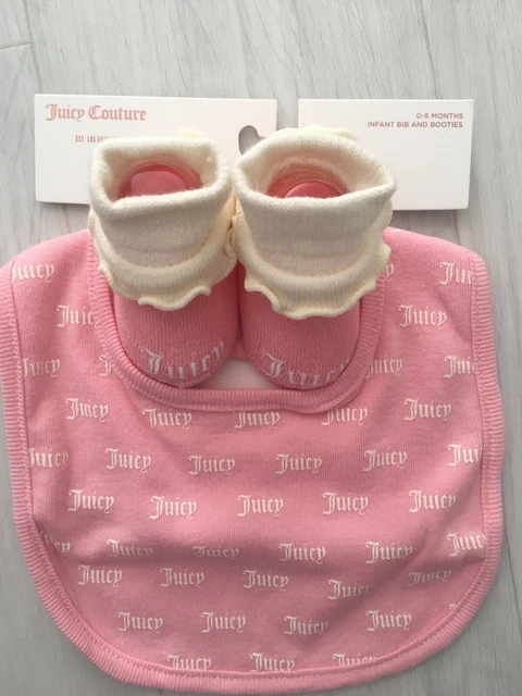 Girls Juicy couture Baby Bib And Booty Set In Pink Size 0-6 Months