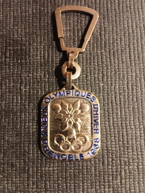 Porte-clés Vintage JO Grenoble 1968 – Hockey Sur Glace – Souvenir Collector Des Jeux Olympiques