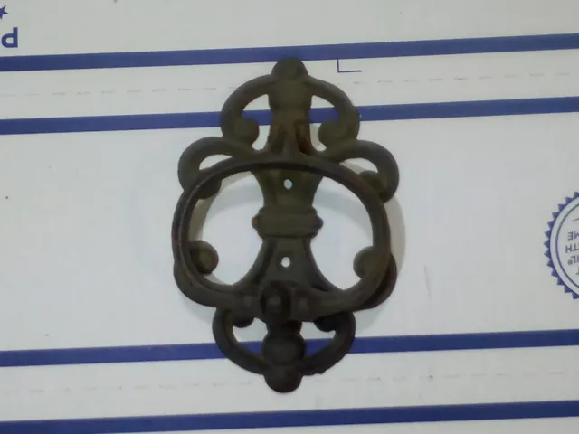 Cast Iron Antique Style Door Knocker Brown Finish Cabin French Appr. 6.8x4.5 in.