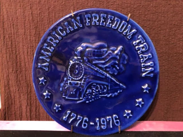 vintage heavy dark blue American Freedom Train collector plate       r