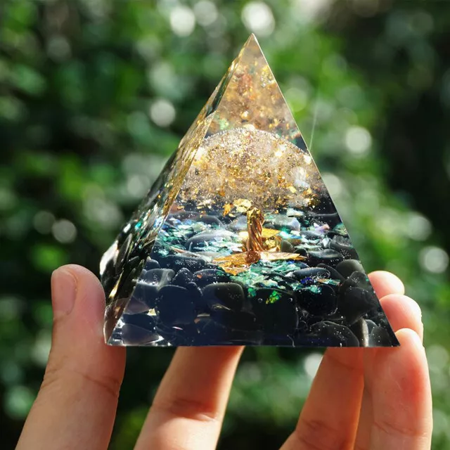 Orgonite Pyramide Obsidienne Et Cuivre En Forme D'arbre De Vie