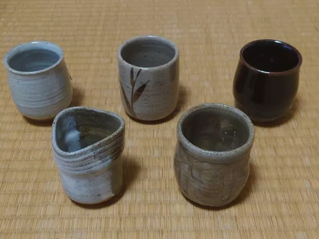 13Th Generation Taroemon Kiln Karatsu Sakutaro Tea Bowl Cups