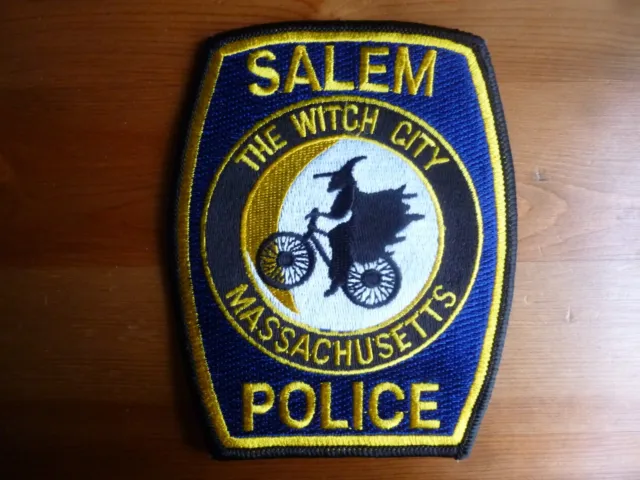SALEM MASSACHUSETTS POLICE Bike PATCH UNIT WITCH CITY USA obsolete Original
