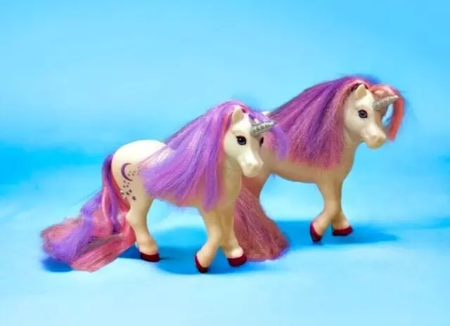 Breyer Pony Gals 7233 Luna Bath Time Color Changing Unicorns 7 Inch Lucky Acres