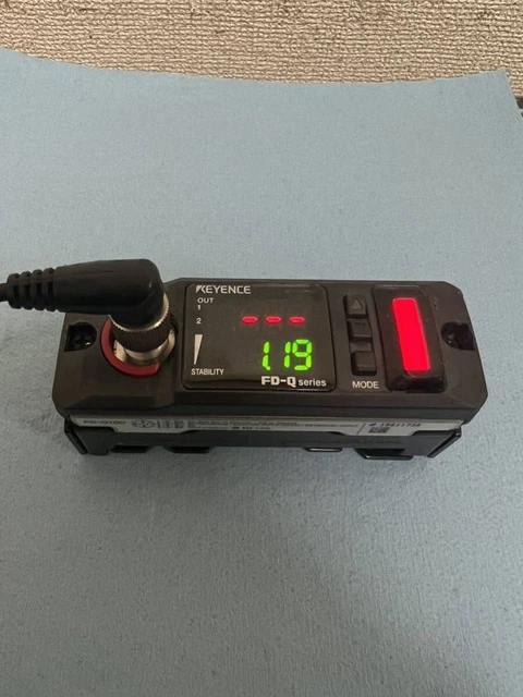 KEYENCE FD-Q10C Digital Flowmater Clamp-on Type Flow Sensor Control Systems JUNK