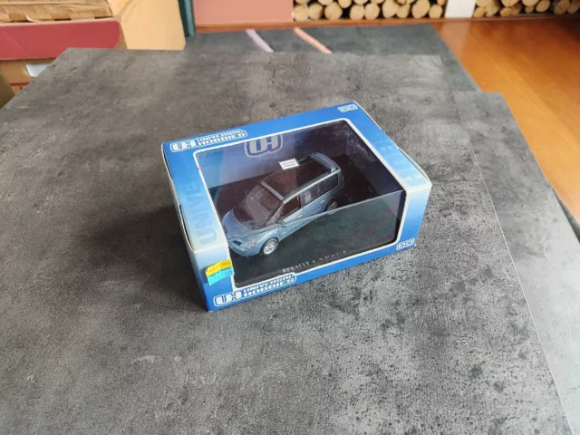 1/43 Uh Universal Hobbies 2271 Renault Espace 2002 V6 Dci Bleu Orage Mib