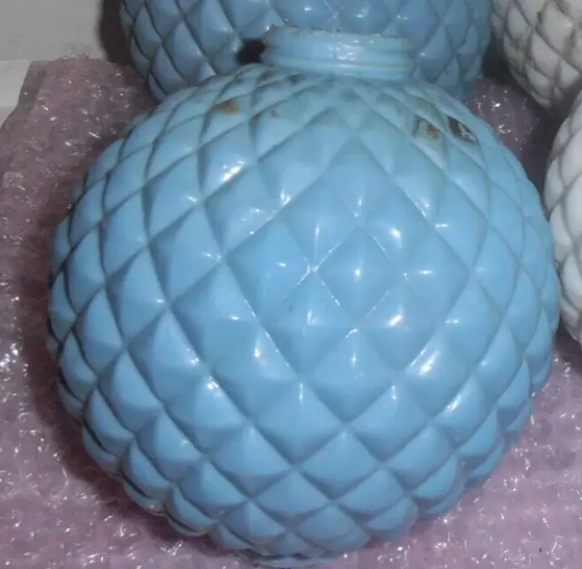 one BLUE GLASS LIGHTNING ROD BALL quilted style