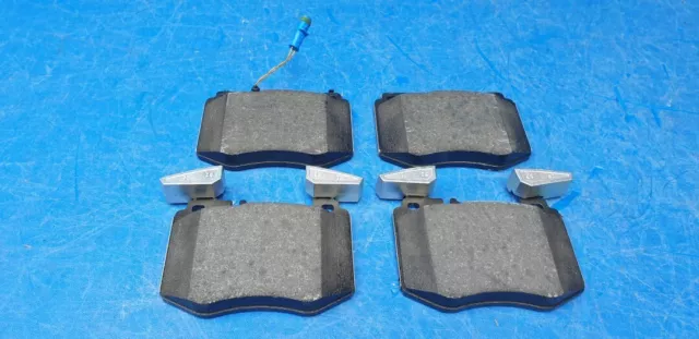 NEU Original OE Bremsbeläge Vorne Mercedes GLC X253 front brake pads