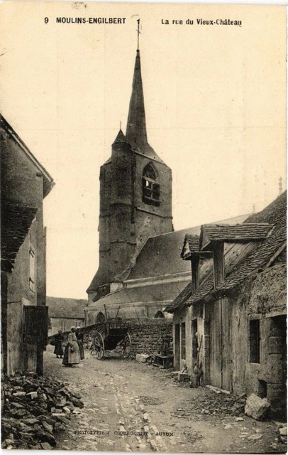 CPA MOULINS-ENGILBERT - La rue du Vieux-Chateau (517957)