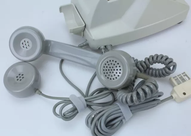 Ancien Téléphone à Cadran en Bakélite 3