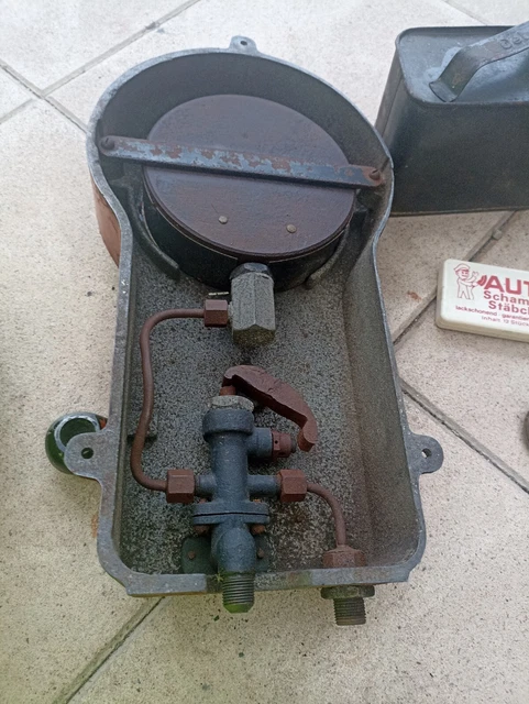 Tankstelle, Ölkabinett, Luftspender, Kompressor Werkzeug, Werkstatt , alte... 6