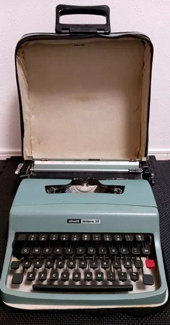 Vintage Blue Olivetti Lettera 32 Typewriter - Original Case - Full working order