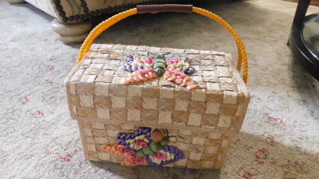 Vtg Wicker Rattan Straw Handbag Box Purse Woven Butterflies Top Handle Retro FUN