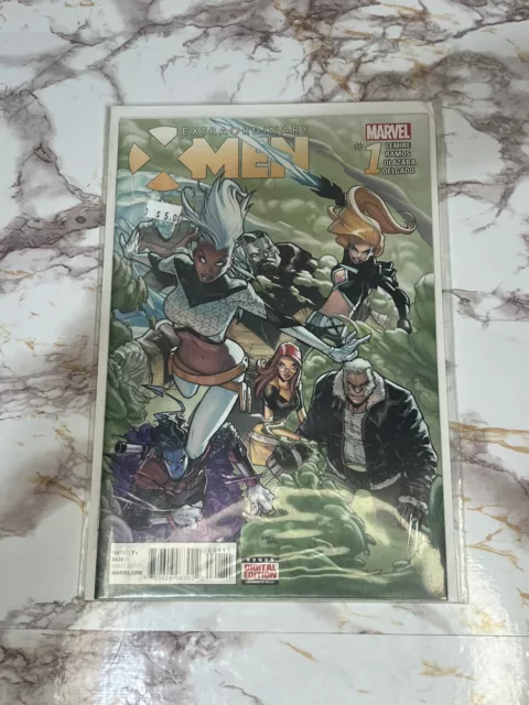 Extraordinary X-Men Vol. 1: X-Haven  (B7)