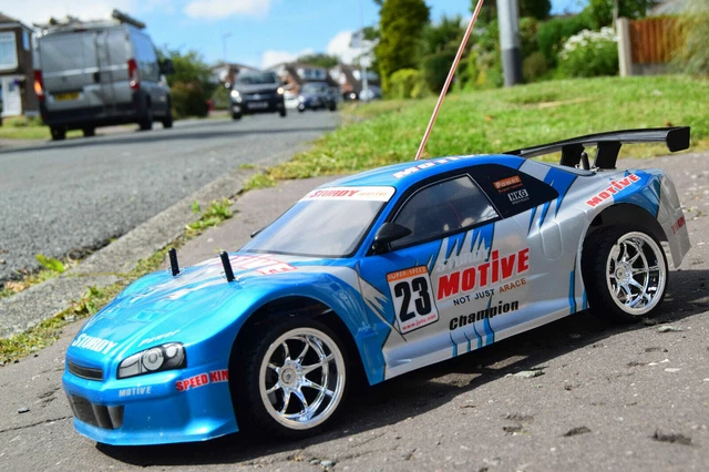 BLUE NISSAN SKYLINE Radio Remote Control Car Rechargeable Motive RC Car ...