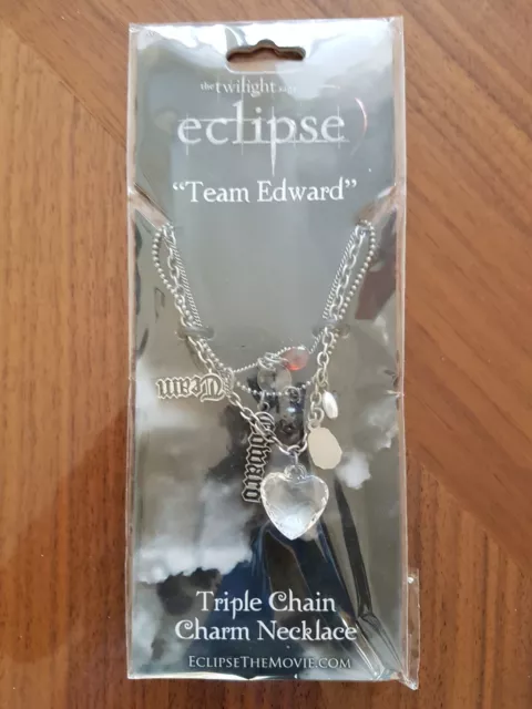 Neca  Twilight Saga Eclipse Team Edward Triple Chain Charm Necklace