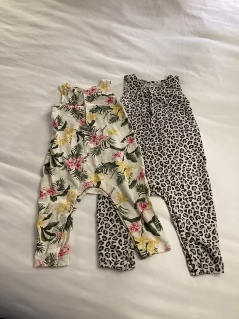 old navy baby girl 12-18 months Lot Of 2