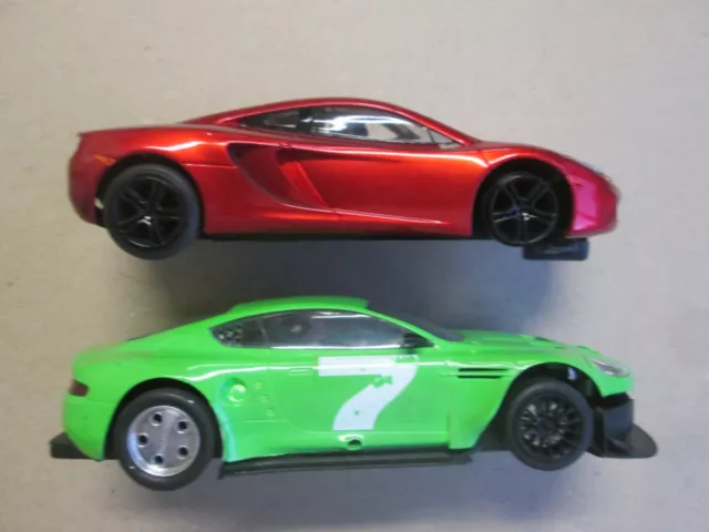 Scalextric slot car 1/32 BOTH DEAD for parts McLaren MP4 Aston Martin DBR9