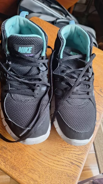 Nike Free Run 2 Mid Women's Size 8 Shoes Black Grey Sneaker Boot Comfort