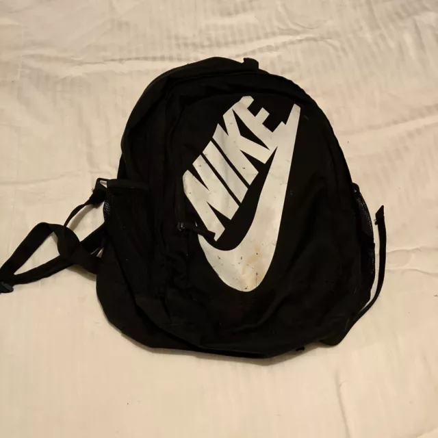 Nike Hayward Futura Backpack Black White Staining And Peeling On Logo