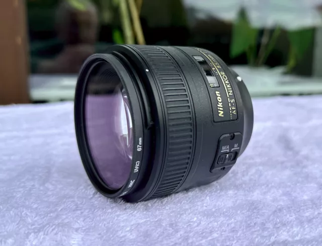 Nikon AF-S Nikkor 85 mm f/1.8 G *  TOP-Zustand *