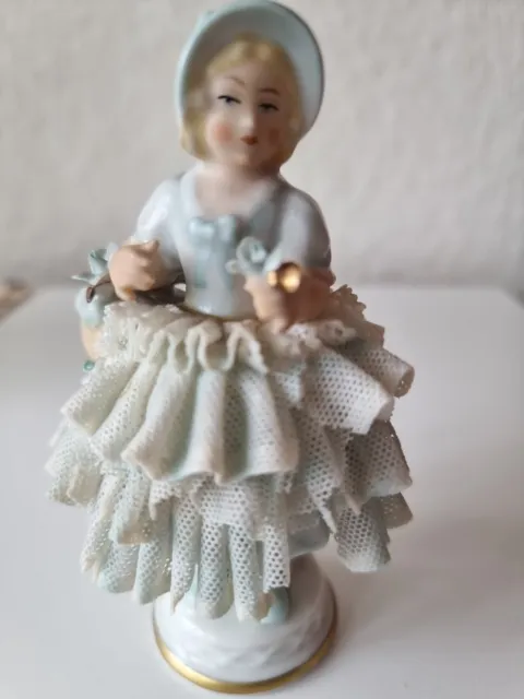 Porzellanfigur Blumenmädchen Unterweissbach ?Spitzen Kleid  10cm